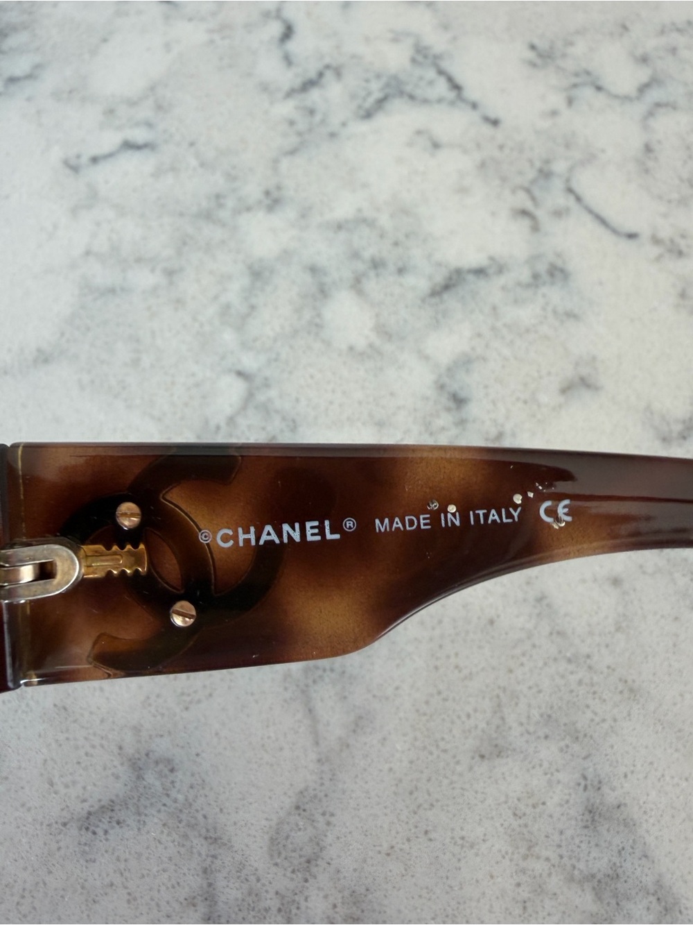 CHANEL Tortoise Shell Sunglasses Arm with Gold Hardware - Picture 3 of 4